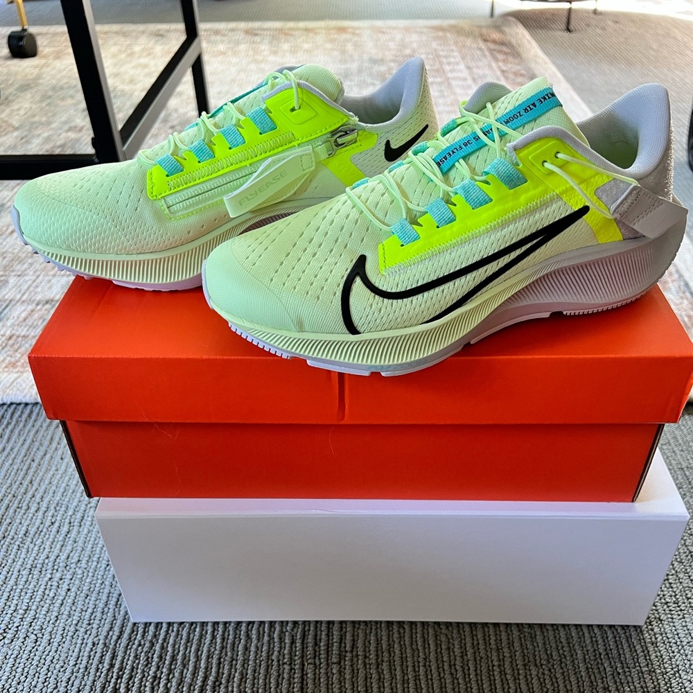 Nike Air Zoom Pegasus 38 Flyease